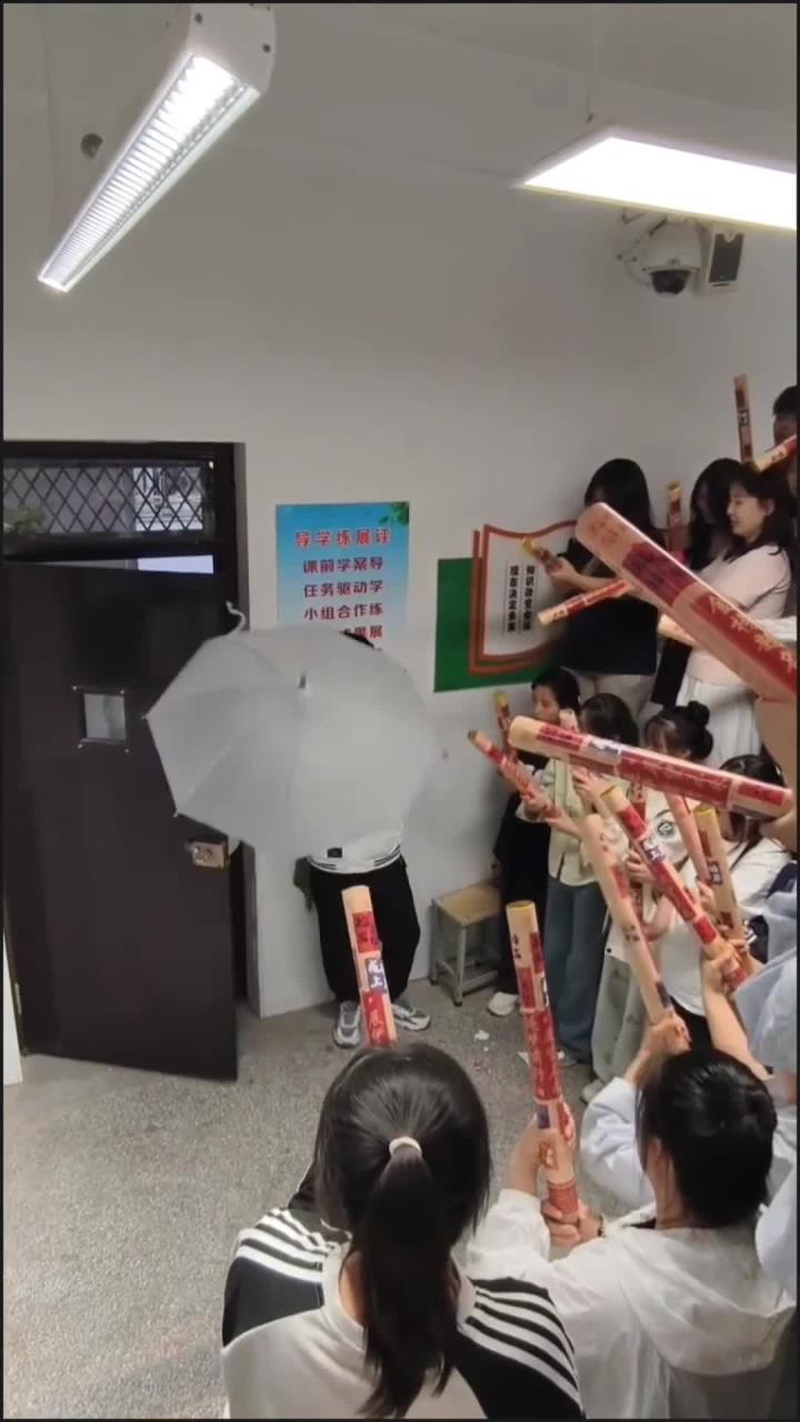 半岛体育-鹿岛鹿角技战术演练密集，冲刺冠军全力以赴(鹿岛鹿角6比2柏太阳神)