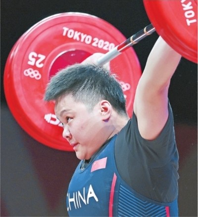 记者乌度卡多次敦促惠特摩尔以团队为先，但未能如愿的简单介绍