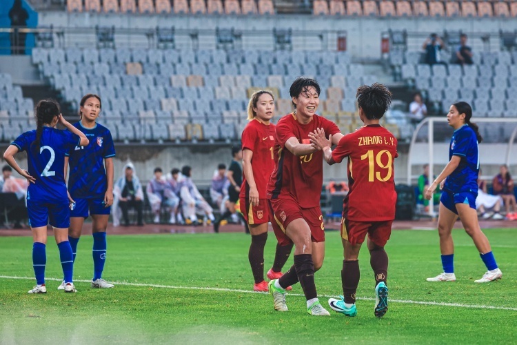 东亚杯-中国女足4-2中国台北2球领先被追平邵子钦双响(东亚杯女足直播)