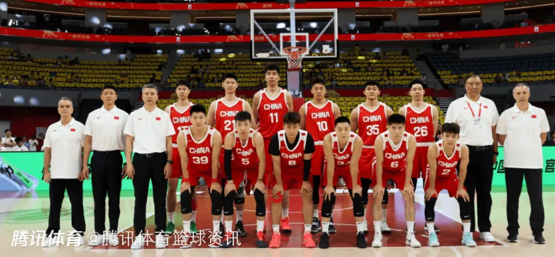 高诗岩、徐杰位置不稳定，王俊杰是热身赛最大发现(王俊杰董事长)