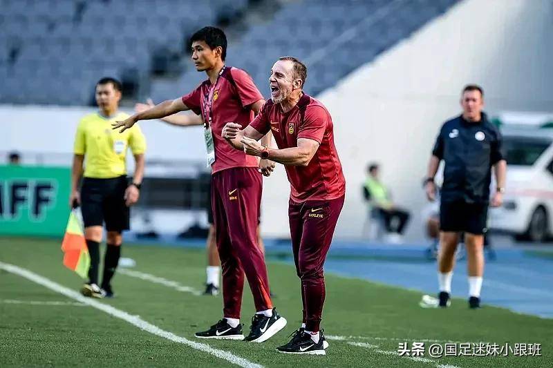 奎罗斯爽约！国足选帅波折不断，保罗本托或成新希望(奎罗斯教练简介)
