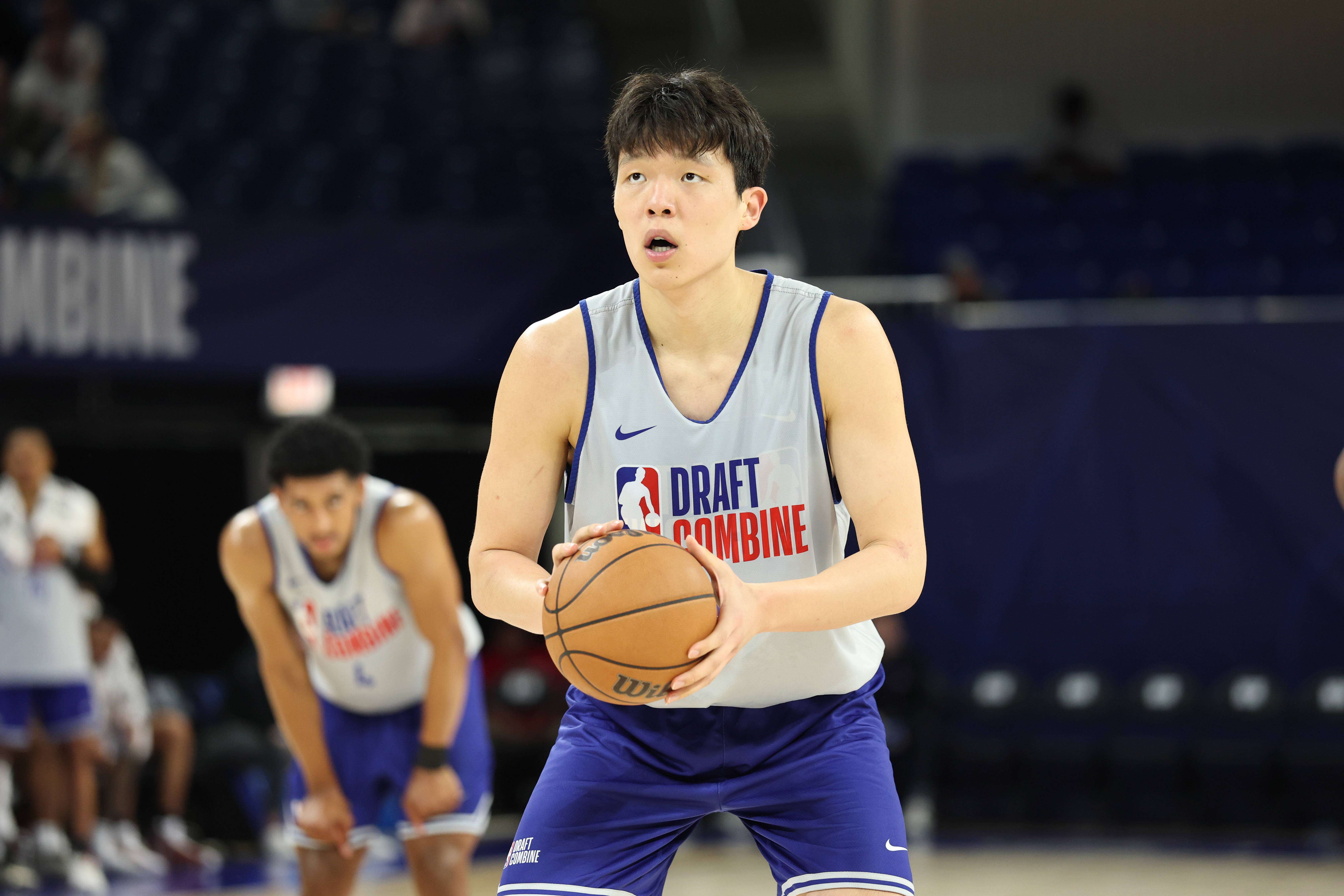 关于当年姚明都得打斯杯如今杨瀚森也一样的信息