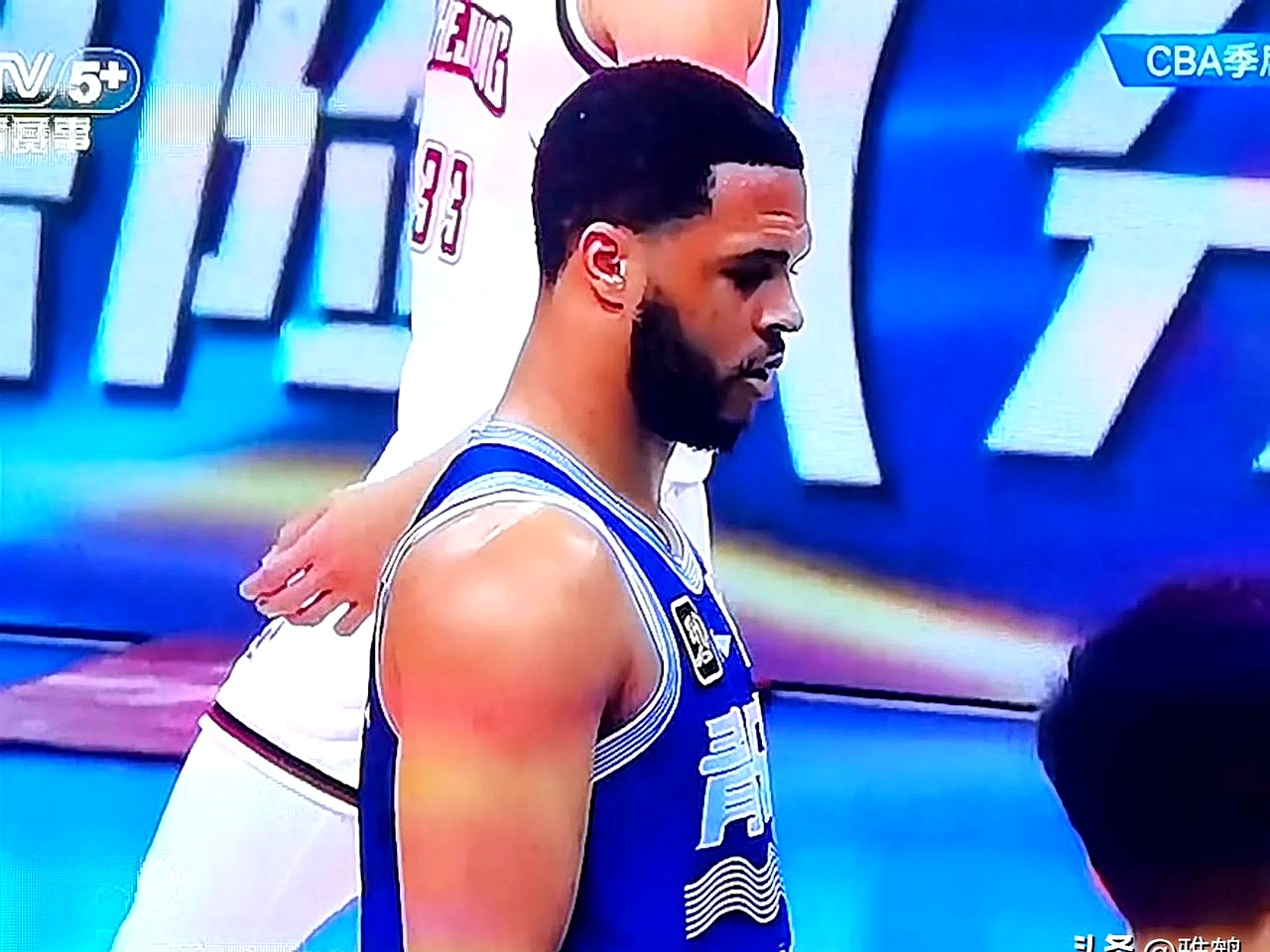 包含浙江官宣续约外援约克季后赛场均26+6.7+6.7的词条