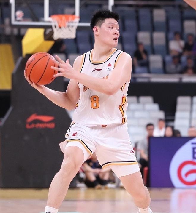 三人男篮-中国男篮16-21荷兰张宁7分4篮板(中国男篮3v3荷兰)